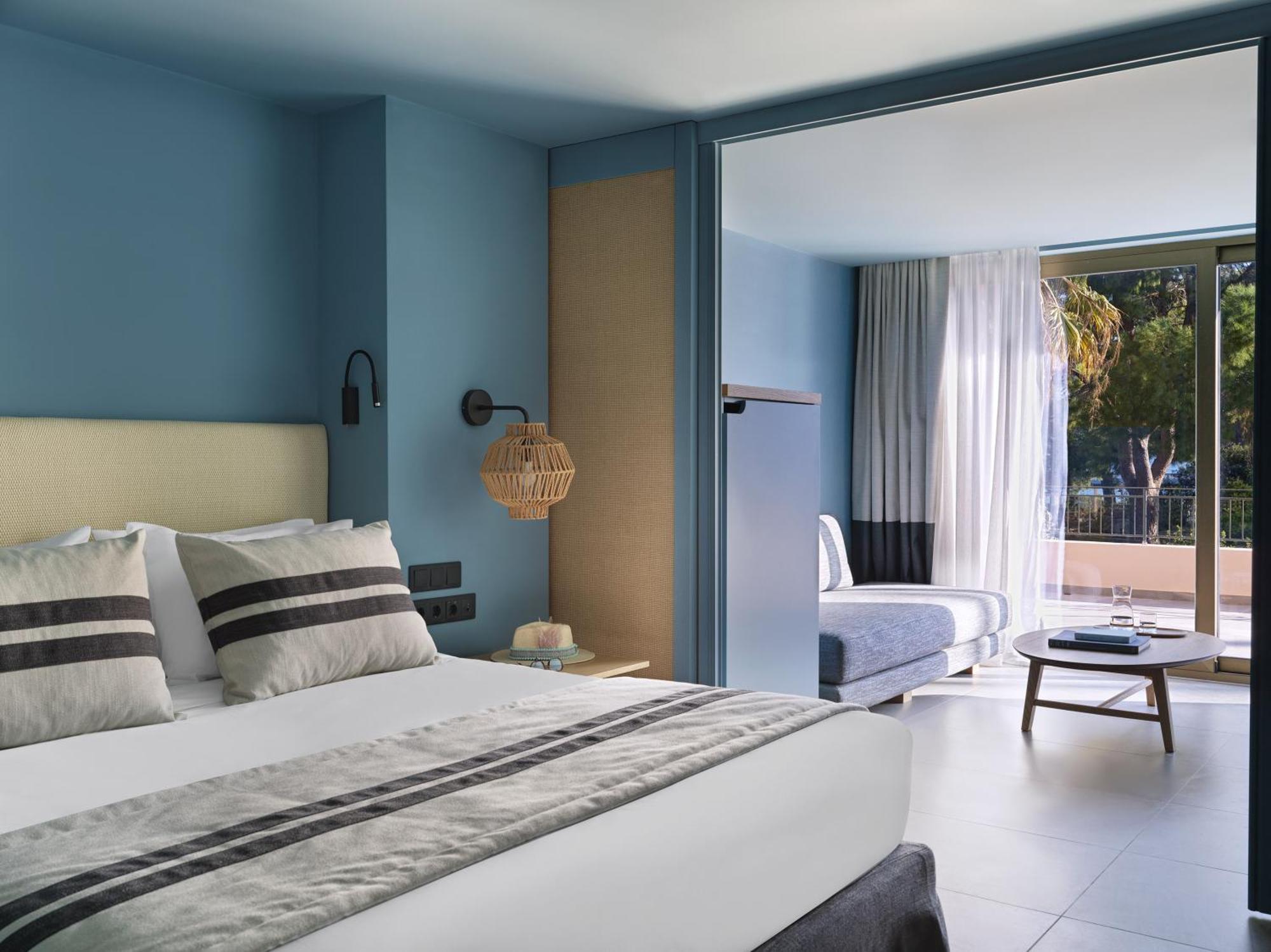Kalamaki Rezort 4*