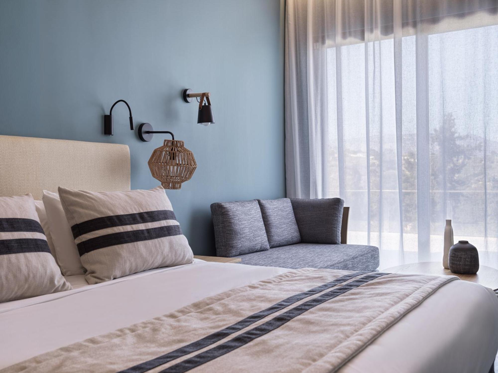 Kalamaki Rezort 4*